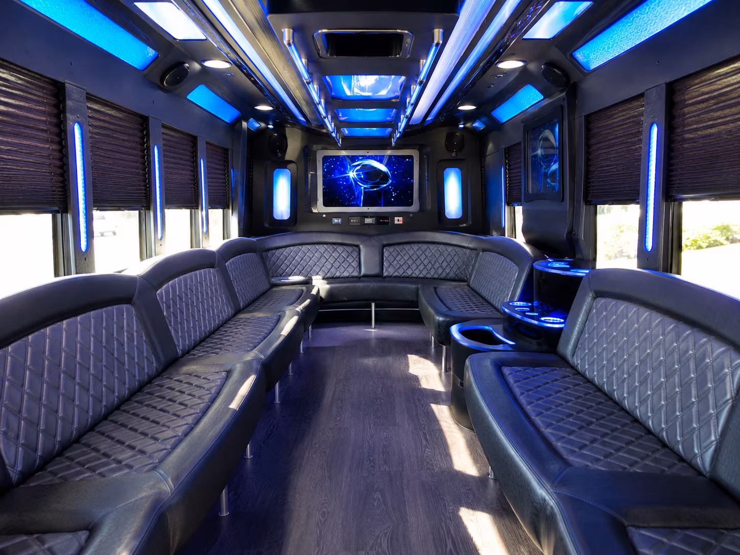 Akron Homecoming & Prom Party Bus Rentals