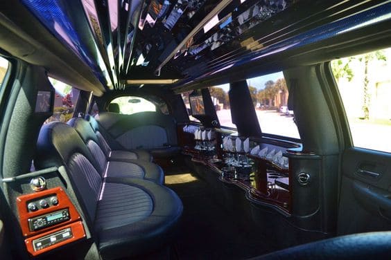 Columbus Escalade Limos Interior